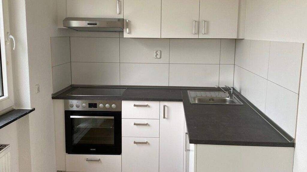 Wohnung zur Miete 650 € 4 Zimmer 65 m² frei ab sofort Damaschkestr. 30 St. Jürgen Lübeck 23560