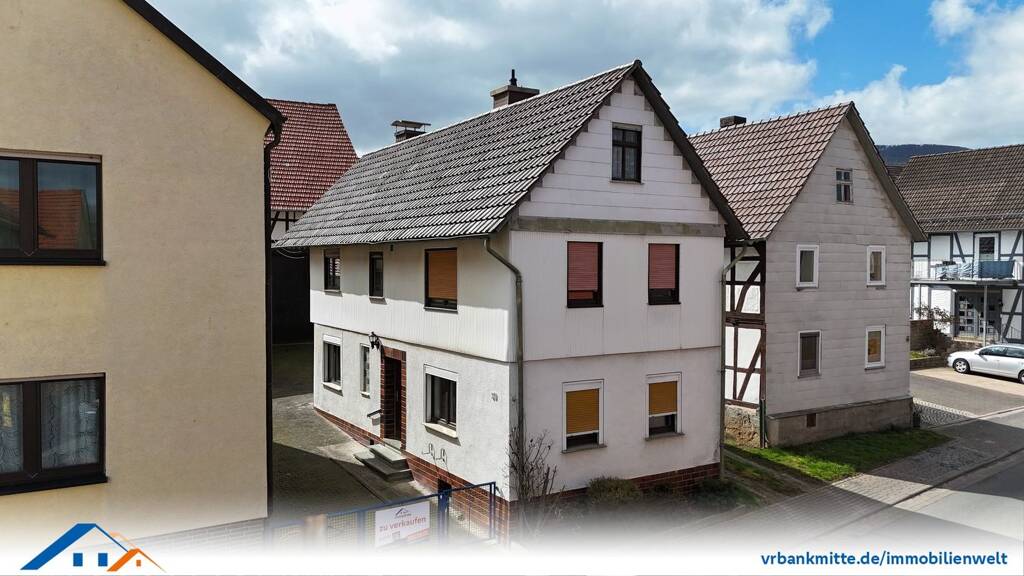 Einfamilienhaus zum Kauf 110.000 € 5 Zimmer 103 m² 1.053 m² Grundstück frei ab sofort Frankershausen Berkatal 37297