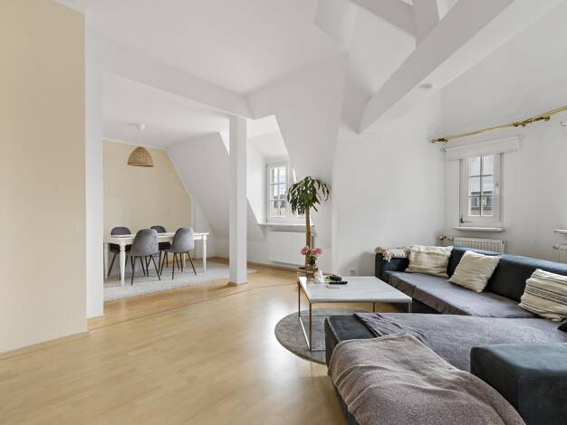 Wohnung zur Miete 980 € 4 Zimmer 120 m² frei ab 01.11.2026 Salzgrafenstraße 1 A Altstadt Mitte 06108