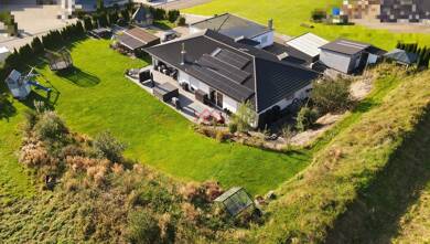 Bungalow zum Kauf provisionsfrei 899.000 € 7,5 Zimmer 162,5 m² 2.445 m² Grundstück Seitingen Seitingen-Oberflacht 78606
