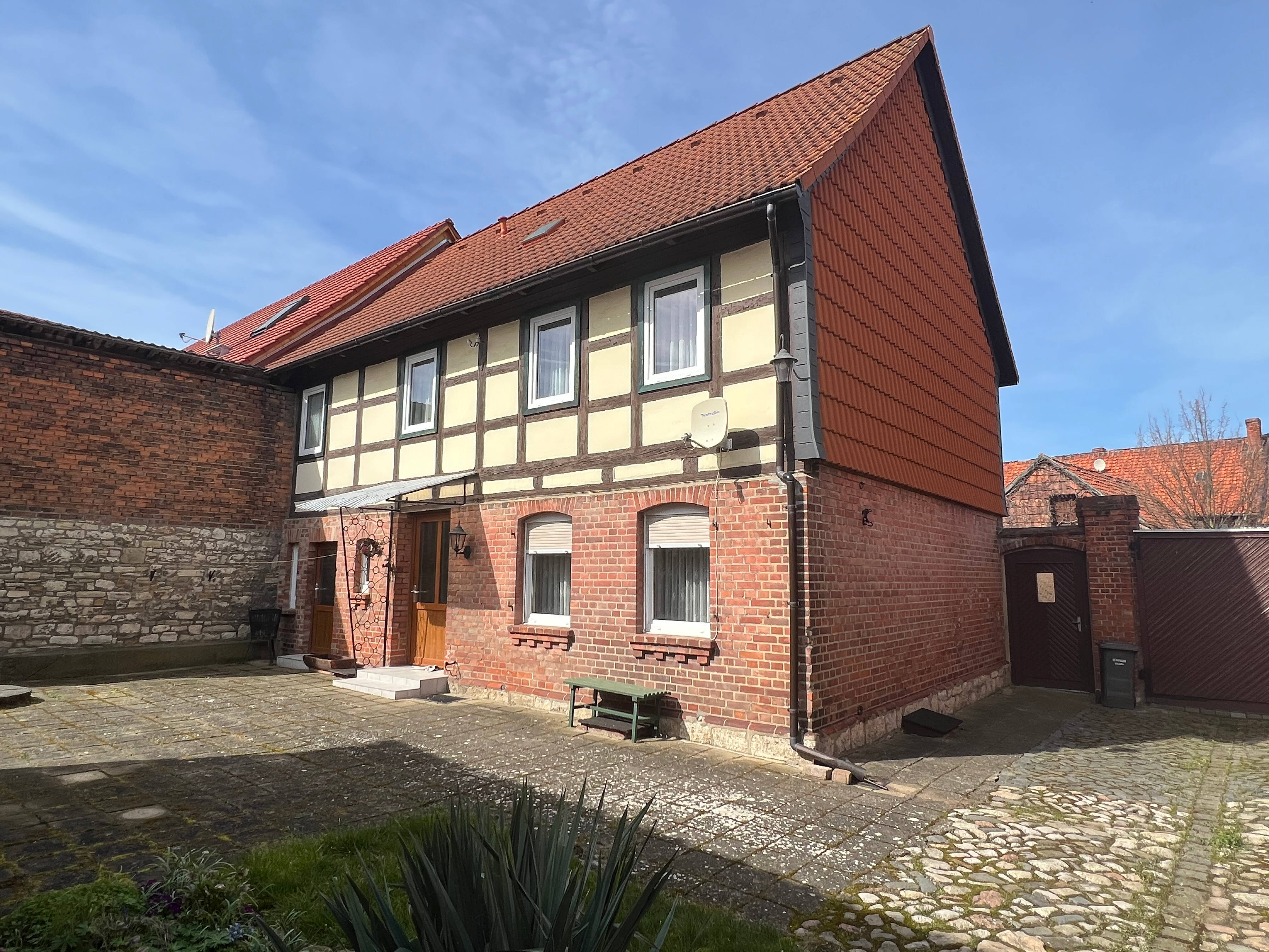 Einfamilienhaus zum Kauf 83.000 € 5 Zimmer 120 m²<br/>Wohnfläche 540 m²<br/>Grundstück Emersleben Halberstadt 38822
