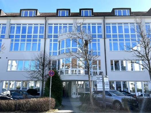 Bürofläche zur Miete provisionsfrei 13,90 € 172 m² Bürofläche teilbar ab 147 m² Unterhaching 82008
