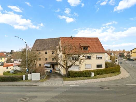 Mehrfamilienhaus zum Kauf 349.000 € 16 Zimmer 438 m² 968 m² Grundstück Eschenbach Eschenbach in der Oberpfalz 92676