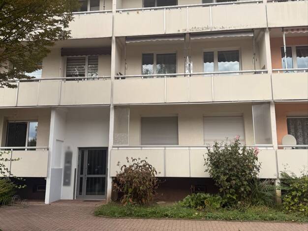 Wohnung zum Kauf 69.000 € 4 Zimmer 68 m² Nördliche Neustadt West 06122