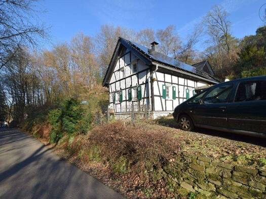 Haus zur Miete 2.150 € 4 Zimmer 100 m² frei ab 01.03.2026 Moitzfeld Bergisch Gladbach 51429