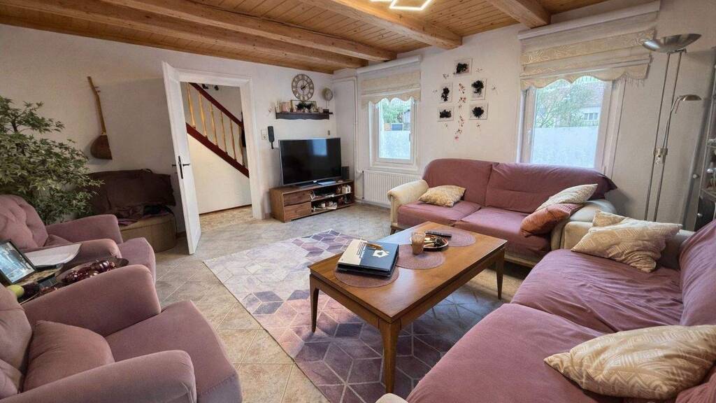 Doppelhaushälfte zum Kauf 269.000 € 5 Zimmer 117 m² 124 m² Grundstück Schwenningen Villingen-Schwenningen 78056