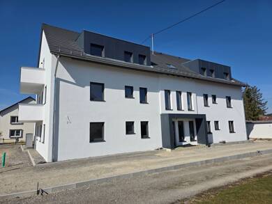 Wohnung zur Miete 913 € 3 Zimmer 83 m² Dachgeschoss, 2. Geschoss frei ab sofort Weilstetten Balingen 72336