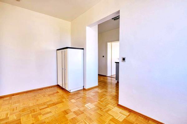 Wohnung zum Kauf provisionsfrei 140.000 € 4 Zimmer 113,5 m²<br/>Wohnfläche ab sofort<br/>Verfügbarkeit Pfarrfeldstraße Kasernen West Bamberg 96050