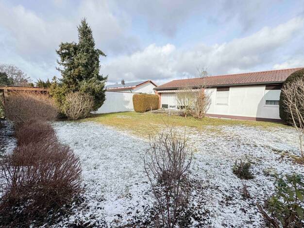 Einfamilienhaus zum Kauf 399.000 € 4 Zimmer 120,1 m² 660,1 m² Grundstück Pyrbaum 90602