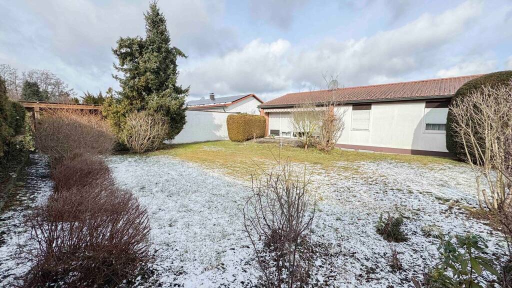 Einfamilienhaus zum Kauf 399.000 € 4 Zimmer 120,1 m² 660,1 m² Grundstück Pyrbaum 90602