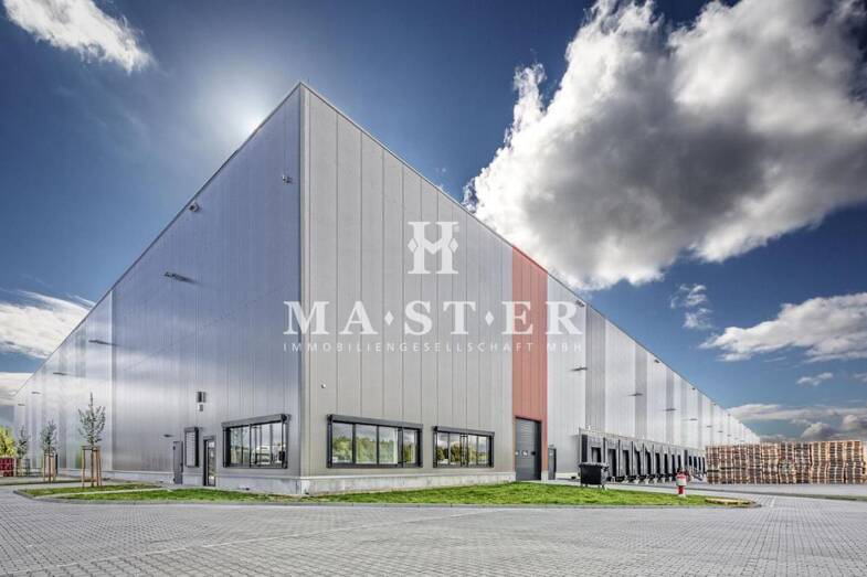 Lagerhalle zur Miete provisionsfrei 10.000 m² Lagerfläche teilbar ab 10.000 m² Lensahn Lensahn 23738