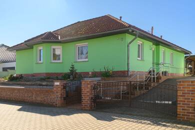 Haus zum Kauf 325.000 € 4 Zimmer 106 m² 546 m² Grundstück frei ab sofort Am Grünen Berg 60 Luckau Luckau 15926