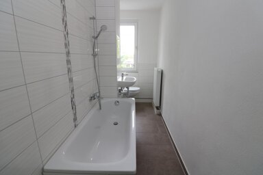 Wohnung zur Miete 389 € 3 Zimmer 57,8 m² 3. Geschoss Forstweg 138 Wasserberg - West Freiberg 09599