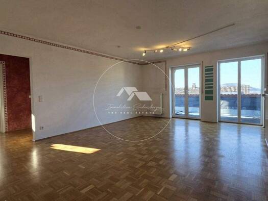 Wohnung zur Miete 615 € 2 Zimmer 72,3 m² 1. Geschoss Parsberg 92331