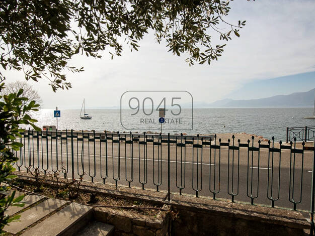 Villa zum Kauf 790.000 € 5 Zimmer 200 m² 210 m² Grundstück Torri Del Benaco 37010