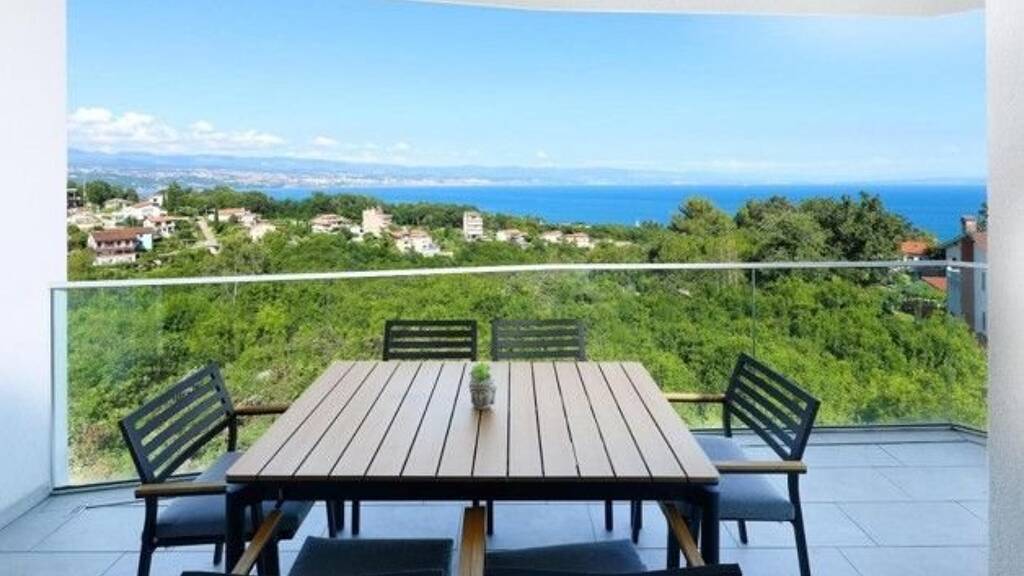 Wohnung zum Kauf 721.000 € 3 Zimmer 140 m² Opatija 0