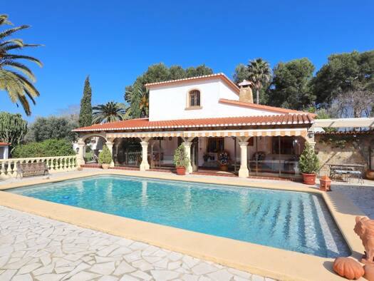 Landhaus zum Kauf provisionsfrei 615.000 € 8 Zimmer 237 m² 5.000 m² Grundstück Dénia 03709
