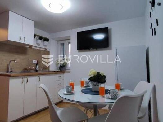 Wohnung zur Miete 600 € 1 Zimmer 42 m² 1. Geschoss Kastel Stari Kaštel Stari 21216