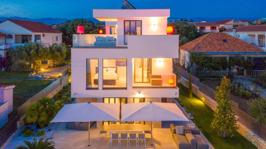 Villa zum Kauf 2.950.000 € 19 Zimmer 372 m² 806 m² Grundstück Zadar 23235