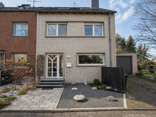 Reihenendhaus zur Miete 1.990 € 6 Zimmer 216,7 m² 256 m² Grundstück Delrath Dormagen 41542