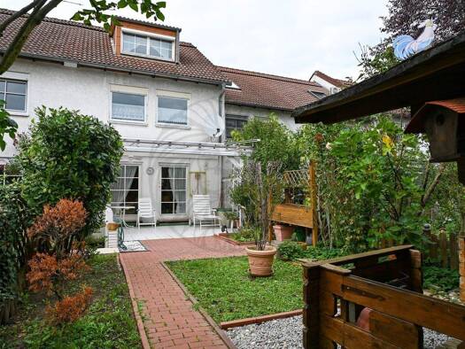 Reihenmittelhaus zum Kauf 539.000 € 5 Zimmer 115 m² 191 m² Grundstück Hochheim 65239
