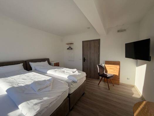 Sonstiges zum Kauf - Erstbezug als Kapitalanlage geeignet 1.190.000 € 12 Zimmer 850 m² 900 m² Grundstück Neunkirchen 57290