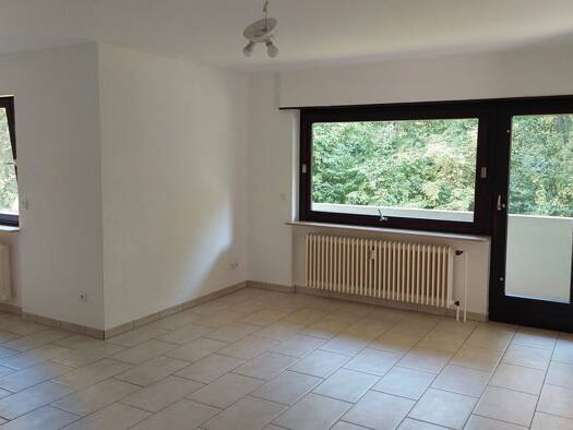Wohnung zur Miete 900 € 3,5 Zimmer 85 m² 1. Geschoss frei ab 01.10.2026 Lampertheim 68623
