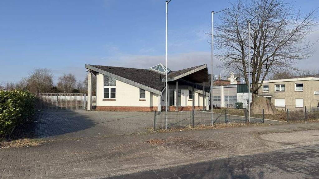 Bürofläche zur Miete 5.500 € 225 m² Bürofläche Henstedt-Ulzburg 24558