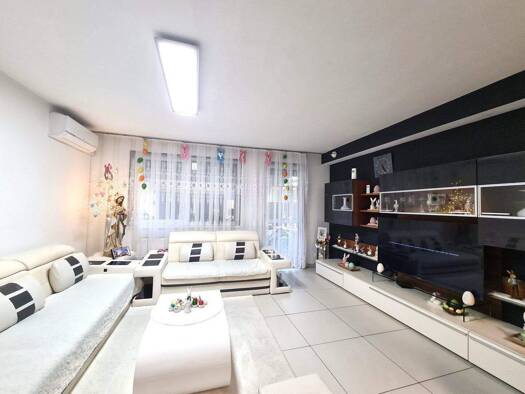 Reihenmittelhaus zum Kauf 420.000 € 5 Zimmer 130 m² 130 m² Grundstück Neunkirchen 2620