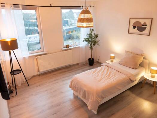 Wohnung zur Miete auf Zeit 1.000 € 3 Zimmer 65 m² frei ab 01.09.2026 Fichtestraße Mitte Mitte 27568