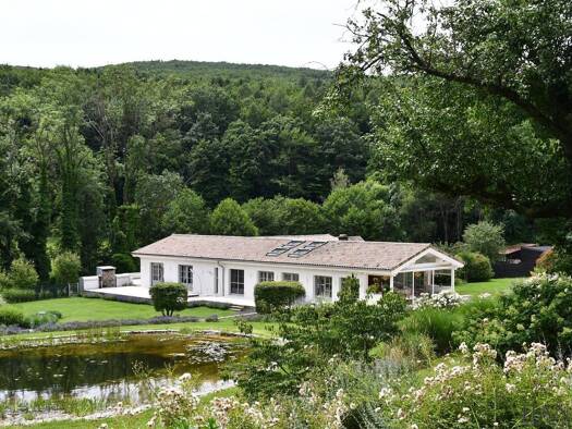 Haus zum Kauf 5.850.000 € 653 m² 22.633 m² Grundstück Wolfsgraben 3012