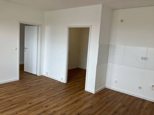 Wohnung zur Miete 410 € 2 Zimmer 45,1 m² 11. Geschoss frei ab 16.04.2026 St. Petersburger Str. 28 Seevorstadt-Ost/Großer Garten Dresden 01069