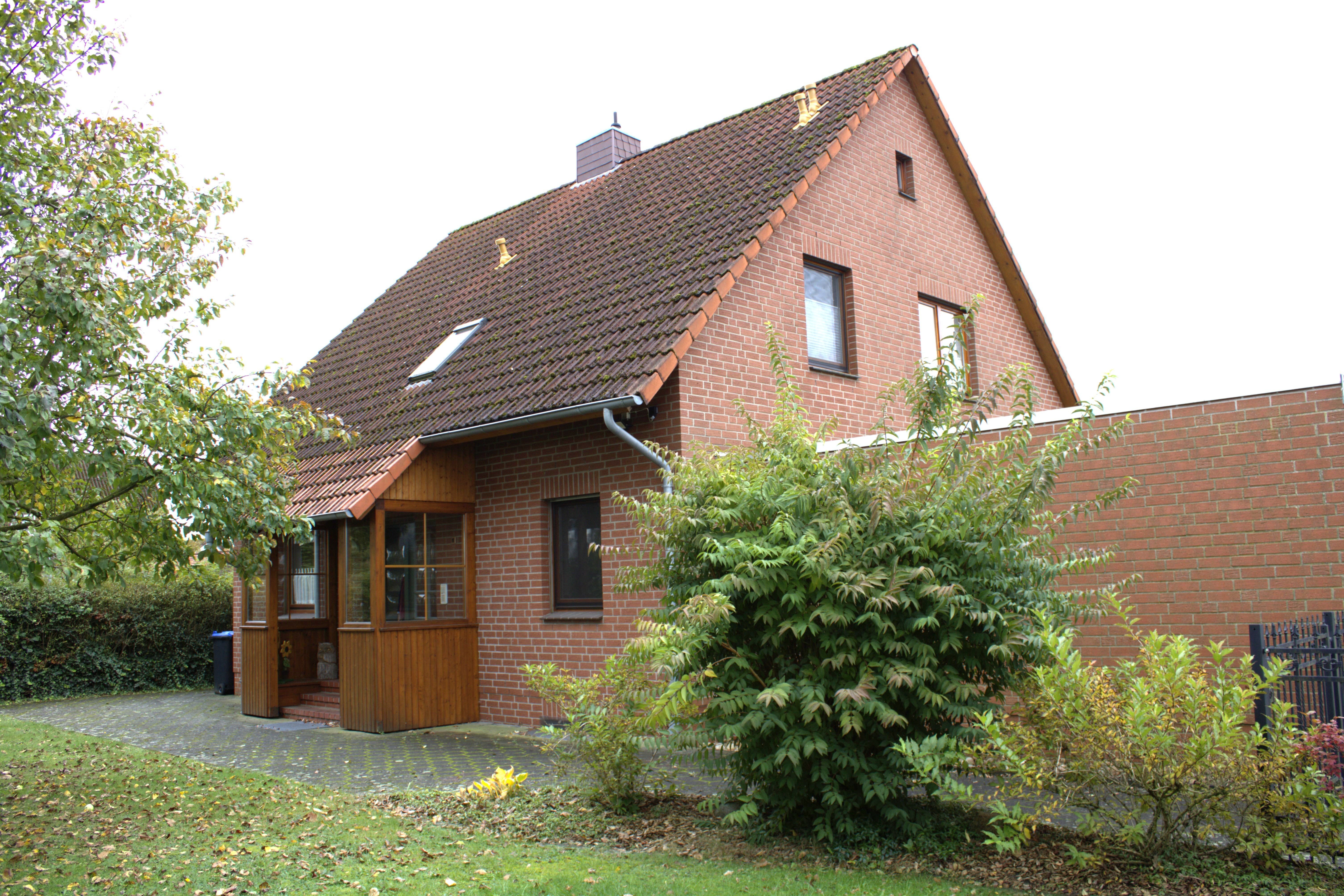 Einfamilienhaus zum Kauf 299.000 € 4 Zimmer 134 m²<br/>Wohnfläche 1.297 m²<br/>Grundstück Habighorster-Höhe Eschede 29359