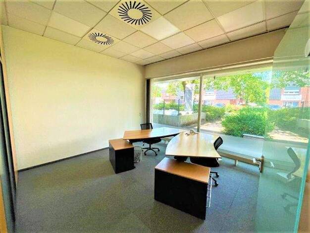 Bürofläche zur Miete provisionsfrei 379 € 36 m² Bürofläche Königsberger Platz Rheindorf Leverkusen 51371