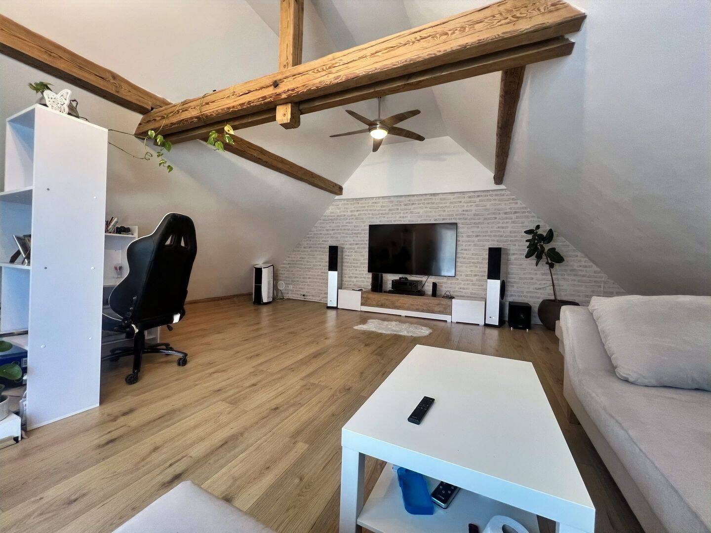 Immobilie in Kuchen - Zwei Häuser - ein Zuhause: Flexibel nutzbare Immobilie mit Charme, Twin-House in Kuchen - Bild 0