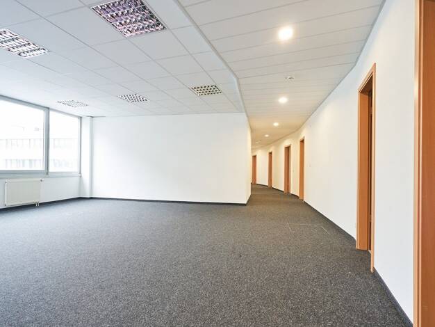 Bürofläche zur Miete 6,50 € 450 m² Bürofläche Stresemannallee 4 b Hammfeld Neuss 41460