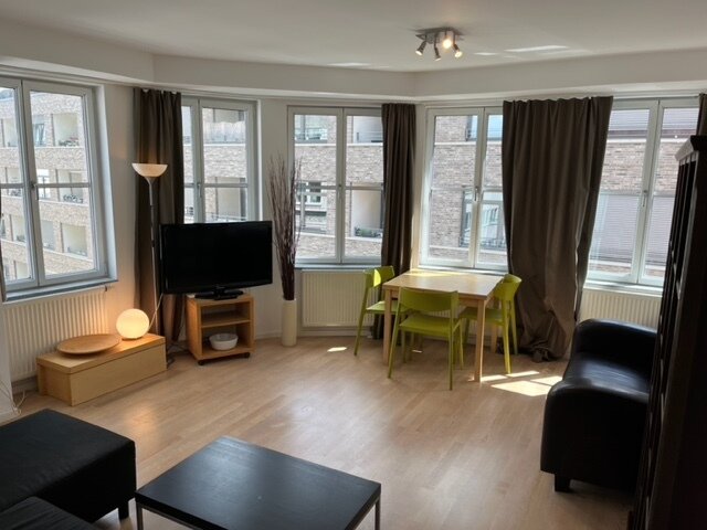 Wohnung zur Miete Wohnen auf Zeit 1.340 € 2 Zimmer 55 m²<br/>Wohnfläche 01.10.2024<br/>Verfügbarkeit Altstadt - Süd Köln 50676