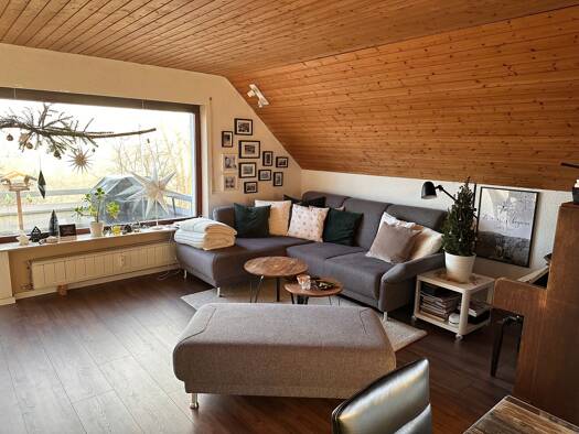 Maisonette zur Miete 1.500 € 5 Zimmer 127 m² Geschoss 2/2 frei ab 15.02.2026 Neuhausen auf den Fildern 73765