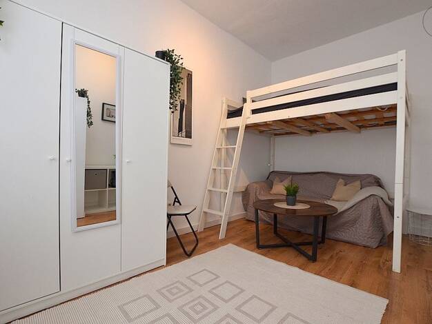 Studio zur Miete 695 € 1 Zimmer 30 m² 3. Geschoss frei ab 01.09.2026 Altstadt Würzburg 97080
