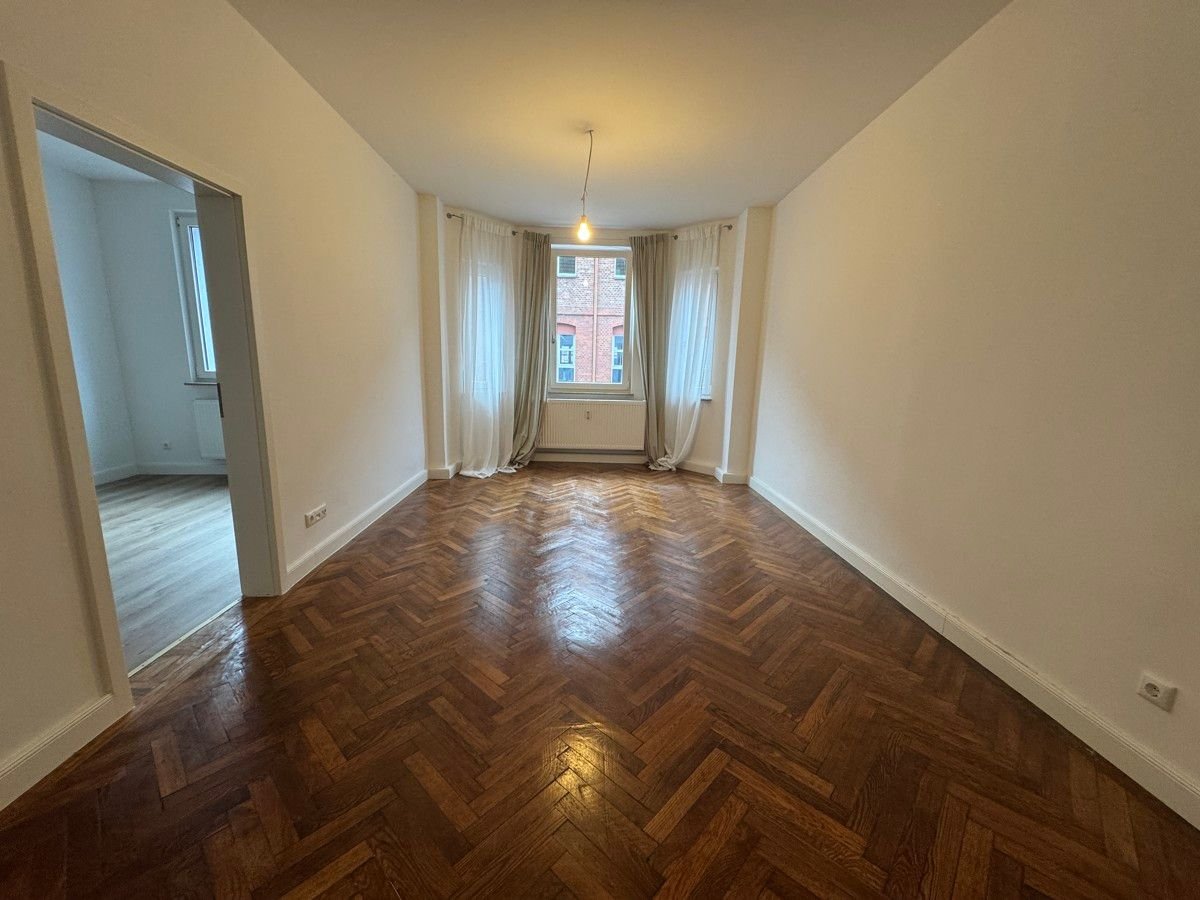 Wohnung zur Miete 1.390 € 4 Zimmer 96 m²<br/>Wohnfläche 3.<br/>Geschoss 01.11.2024<br/>Verfügbarkeit Galgenhof Nürnberg 90443