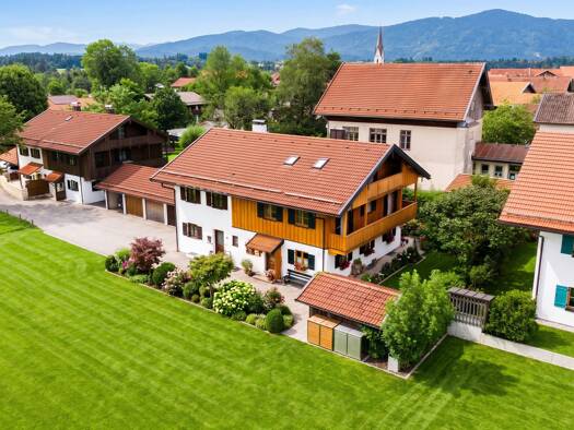 Doppelhaushälfte zum Kauf 790.000 € 6 Zimmer 136,3 m² 390 m² Grundstück Ellbach Bad Tölz 83646