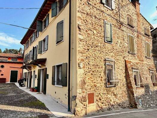 Wohnung zum Kauf 320.000 € 2 Zimmer 102 m² LAZISE 37017