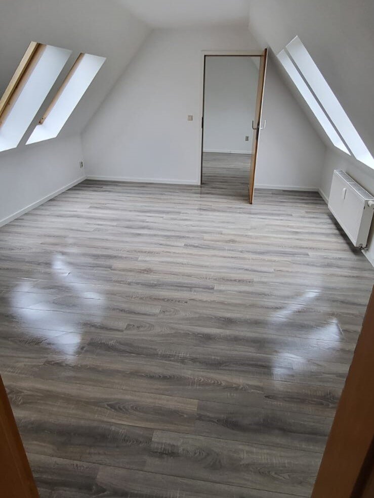 Maisonette zur Miete 425 € 5 Zimmer 84,8 m²<br/>Wohnfläche 3.<br/>Geschoss ab sofort<br/>Verfügbarkeit Hilbersdorf 150 Chemnitz 09131