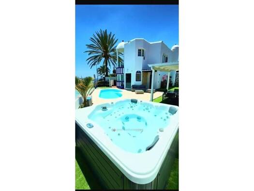 Chalet zum Kauf 1.390.000 € 5 Zimmer 190 m² 300 m² Grundstück San Bartolomé de Tirajana 35100