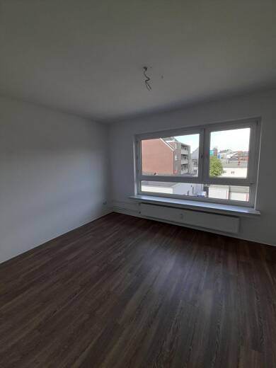 Wohnung zur Miete 409 € 2 Zimmer 56,3 m² Dachgeschoss, 2. Geschoss frei ab sofort Lilienburgstraße 40 Heppens Wilhelmshaven 26384