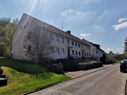 Haus zum Kauf 548.000 € 592 m² 1.014 m² Grundstück Polle 37647