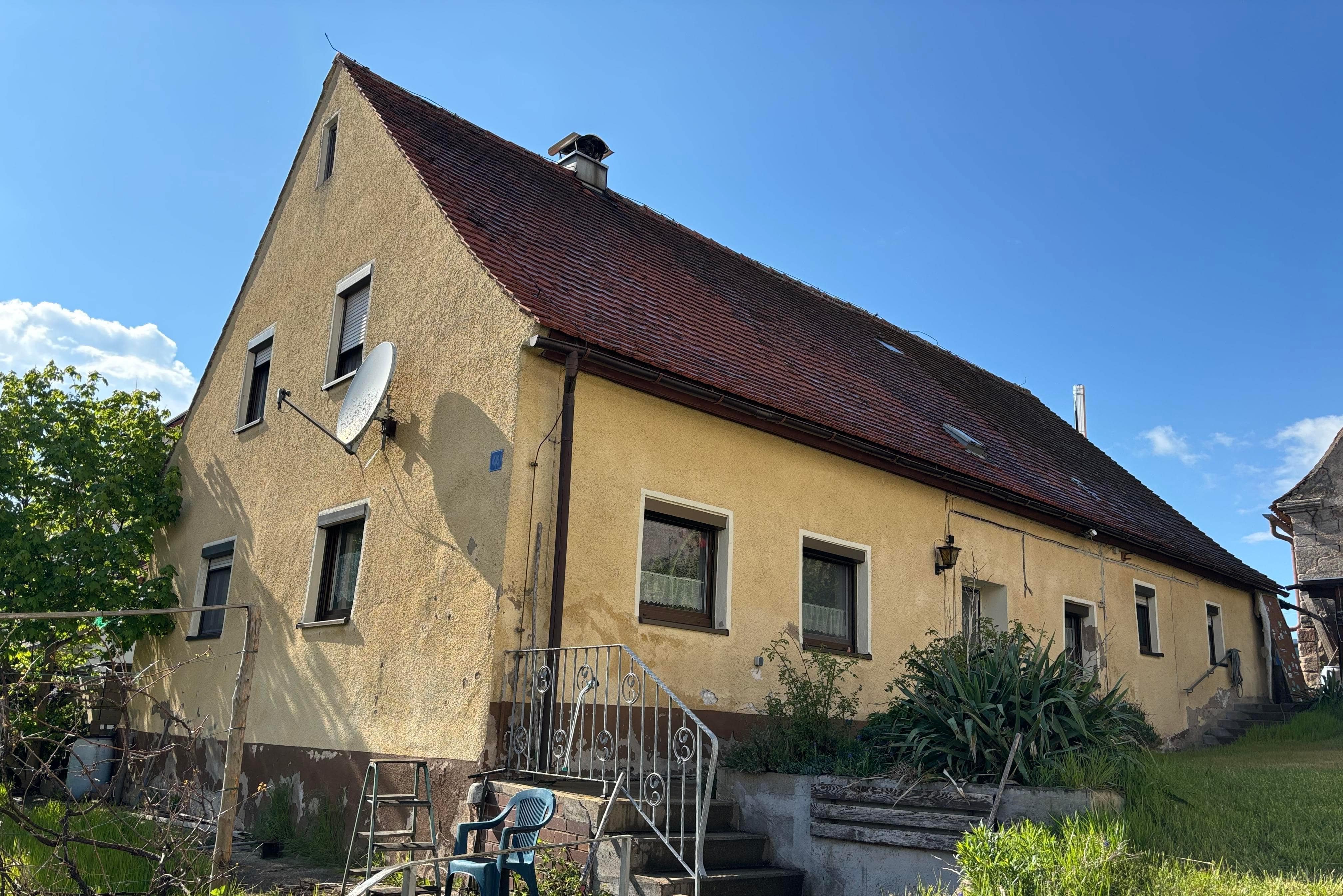 Einfamilienhaus zum Kauf 160.000 € 4 Zimmer 100 m²<br/>Wohnfläche 594 m²<br/>Grundstück Fünfbronn Spalt 91174