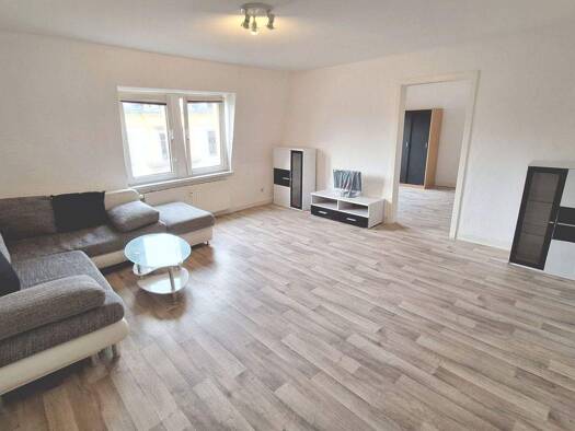 Wohnung zur Miete 428 € 2,5 Zimmer 58,5 m² 3. Geschoss frei ab 01.04.2026 Dresdner Straße 241 Freital 01705