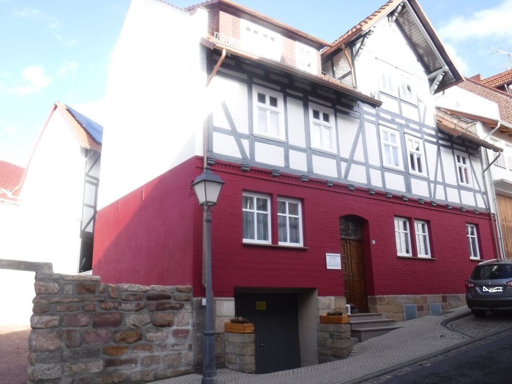 Mehrfamilienhaus zum Kauf 269.000 € 10 Zimmer 203 m²<br/>Wohnfläche 280 m²<br/>Grundstück Spangenberg Spangenberg 34286