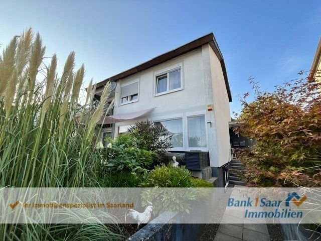 Einfamilienhaus zum Kauf 459.000 € 8 Zimmer 139,8 m²<br/>Wohnfläche 533 m²<br/>Grundstück Südost, Bez.1152 Zweibrücken 66482